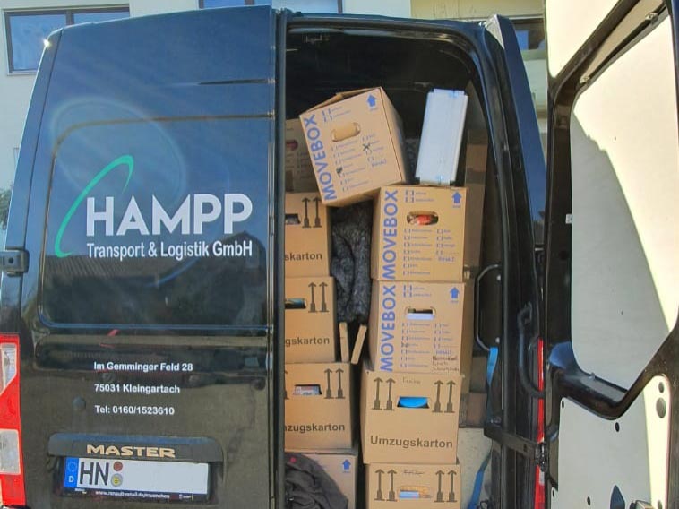 HAMPP-Transporter mit Umzugskartons in Heidelberg